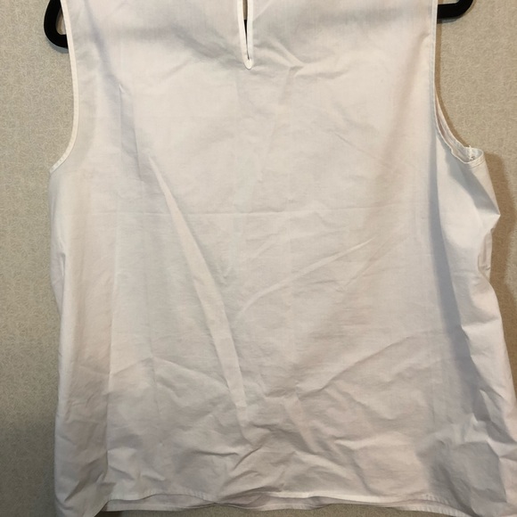 Liz Claiborne sleeveless blouse - Picture 3 of 5
